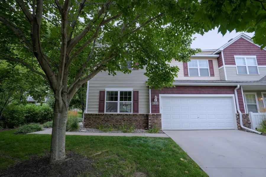 1919 Sierra Drive #1401, Hastings, MN 55033 - #3