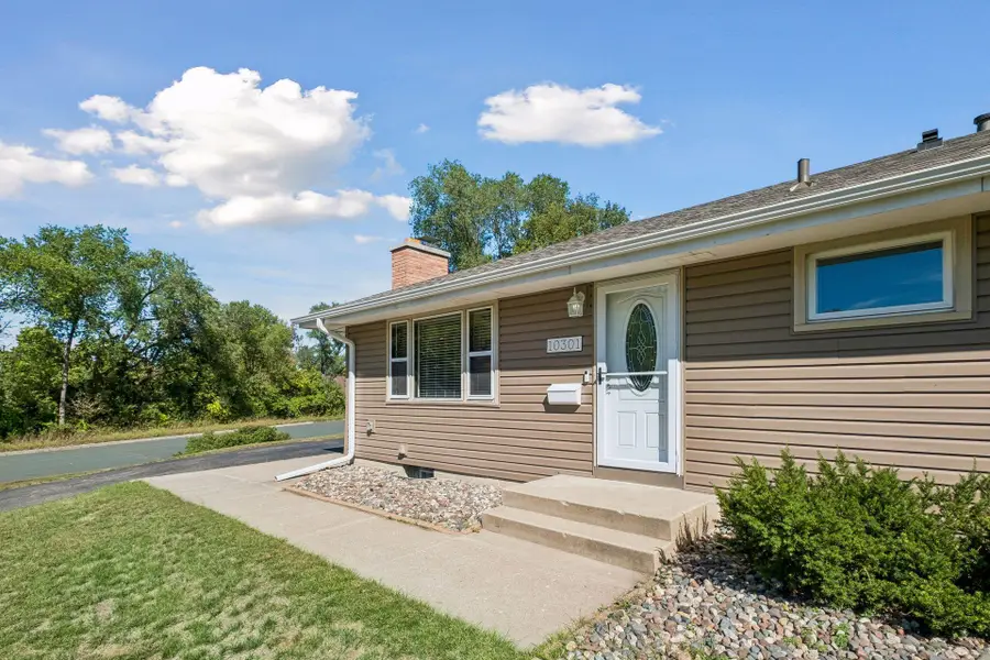 10301 Vincent Avenue S, Bloomington, MN 55431 - #2