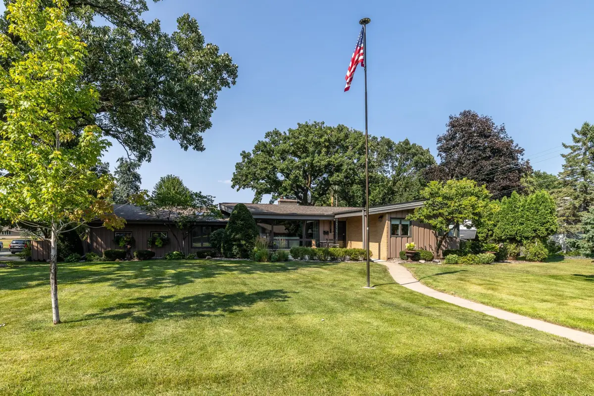 1000 Mound Spring Terrace, Bloomington, MN 55420 - #1