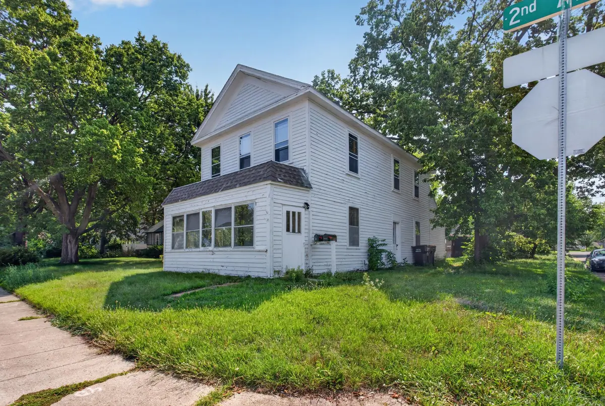 602 2nd Avenue E, Shakopee, MN 55379 - #1