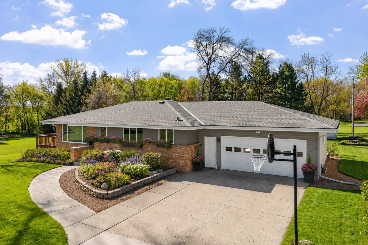 616 Elm Avenue Se, Montgomery, MN 56069 - #1