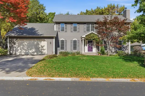 11828 Boulder Bay Road, Eden Prairie, MN 55344