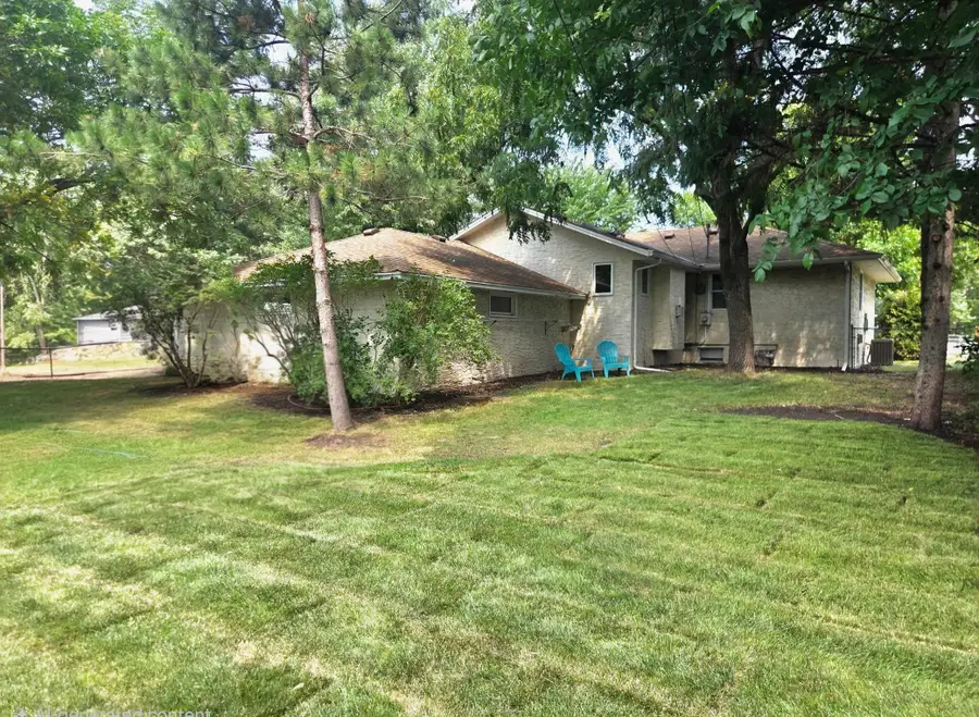 558 113th Lane Nw, Coon Rapids, MN 55448 - #2