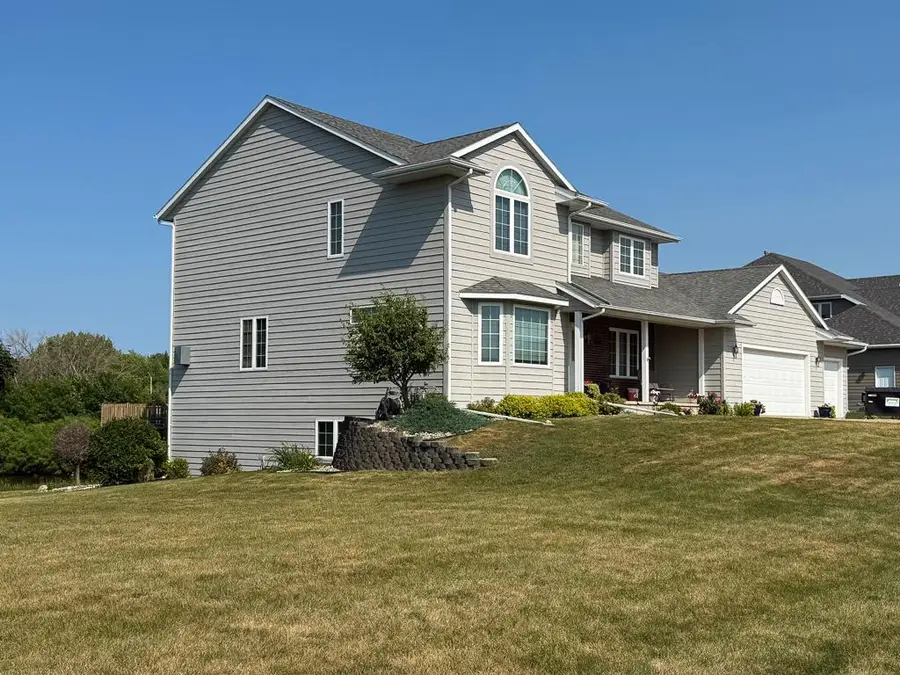 765 Sterling Avenue, Worthington, MN 56187 - #2