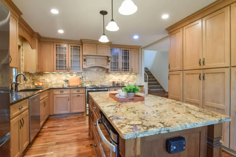 4428 Pleasant Drive, Arden Hills, MN 55112 - #3