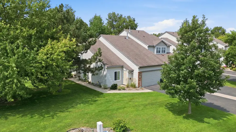 2501 Lockwood Drive #60, Mendota Heights, MN 55120 - #2