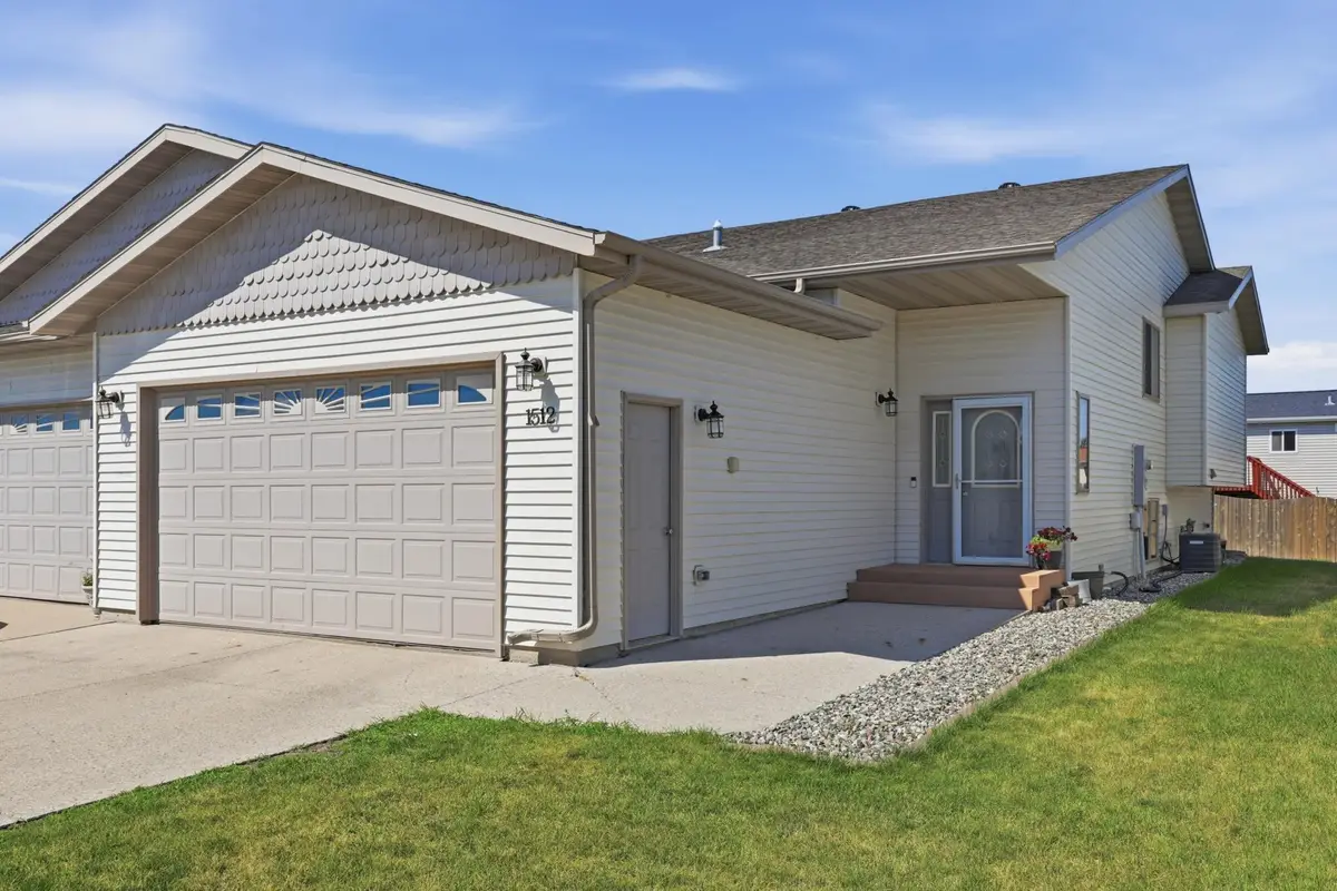 1512 19th Avenue E, West Fargo, ND 58078 - #1