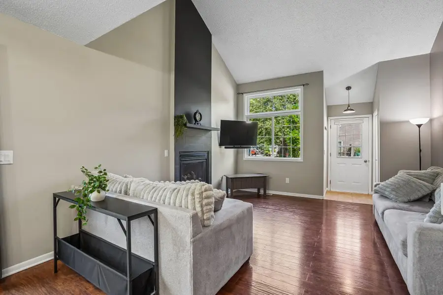 9945 Russell Avenue N #6, Brooklyn Park, MN 55444 - #2