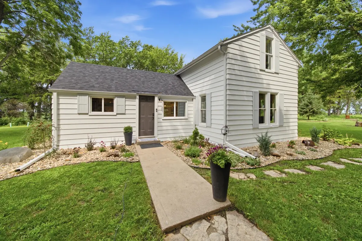 10337 30 Highway Sw, Hayfield, MN 55940 - #1