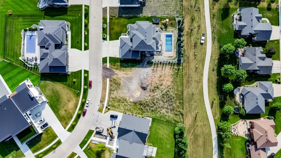 2812 Rivers Bend Drive E, West Fargo, ND 58078 - #2