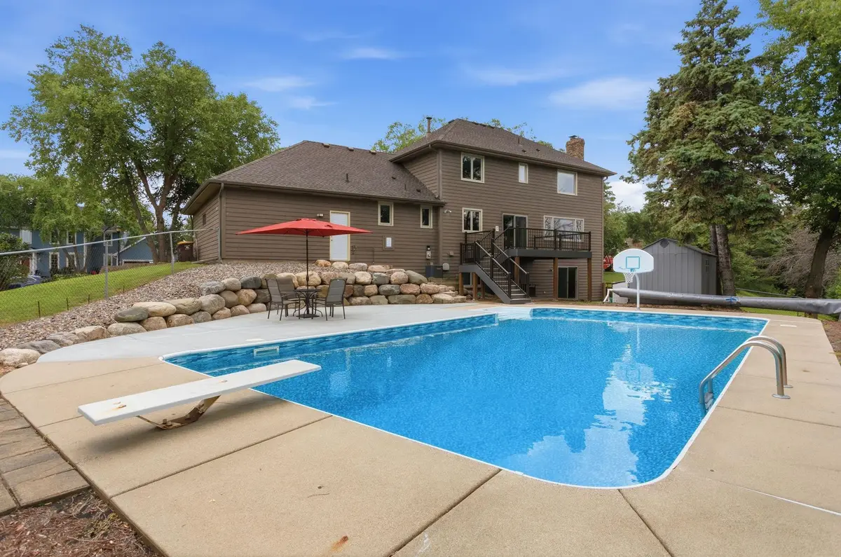 1467 Kings Crest, Eagan, MN 55122 - #1