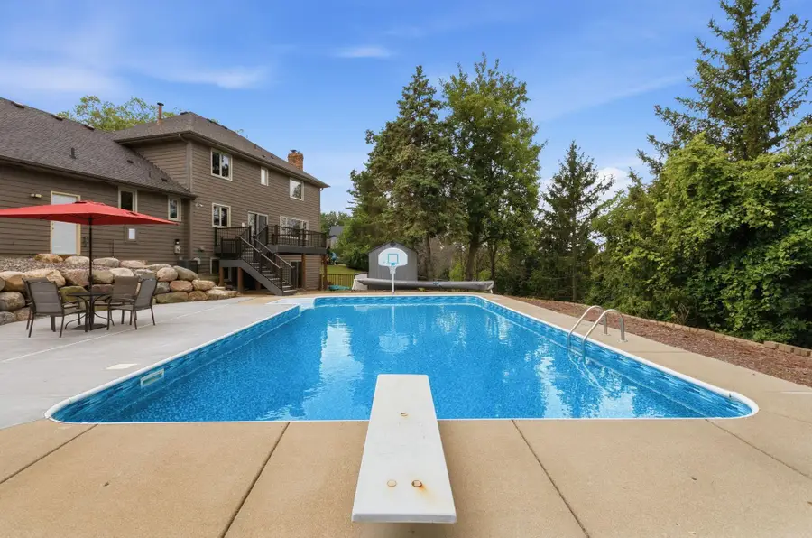 1467 Kings Crest, Eagan, MN 55122 - #2