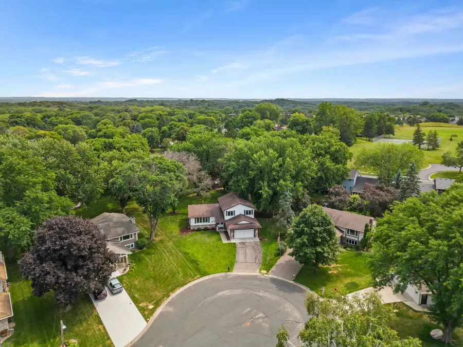 8233 Nevada Circle, Bloomington, MN 55438 - #2