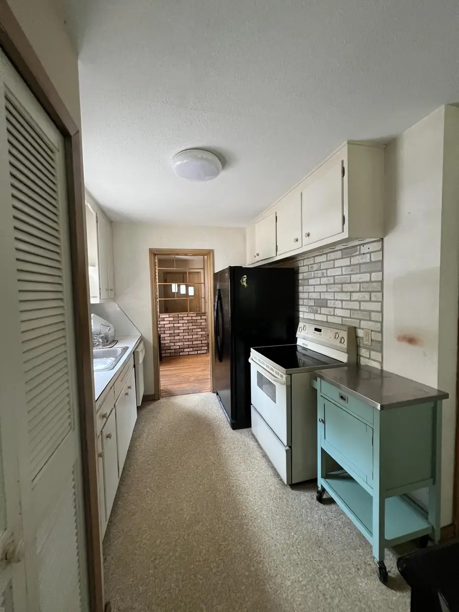 5902 Saint Albans Street N, Shoreview, MN 55126 - #3