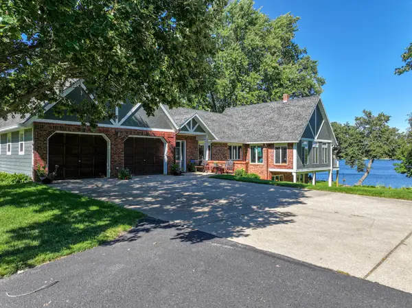 1301 Geneva Drive, Alexandria, MN 56308