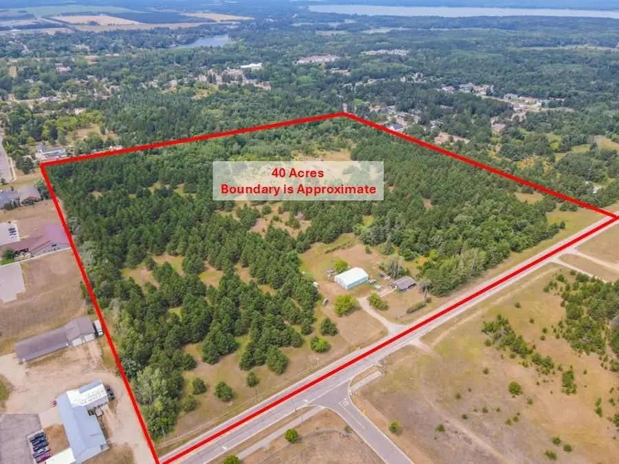 417 Henrietta Avenue N, Park Rapids, MN 56470 - #2