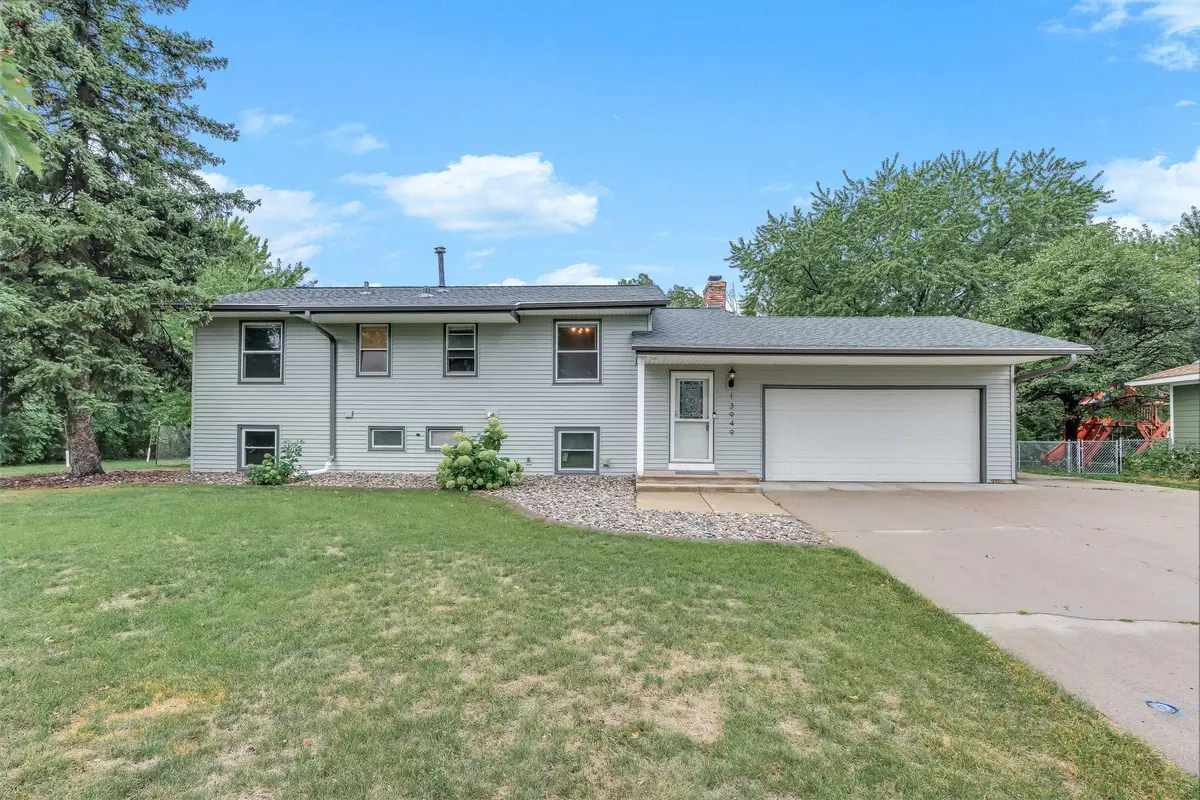 13949 Gauntlet Court, Apple Valley, MN 55124 - #1