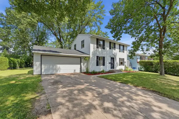 1041 23rd Avenue N, Saint Cloud, MN 56303