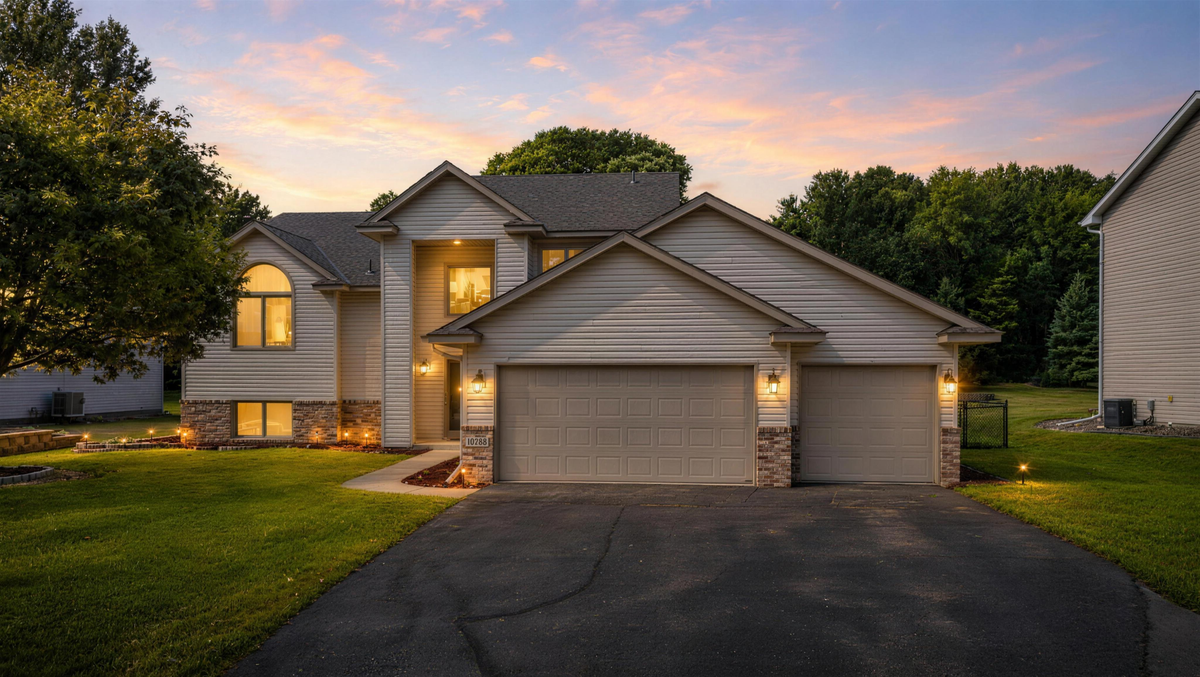 10288 Kali Avenue Ne, Albertville, MN 55301 - #1