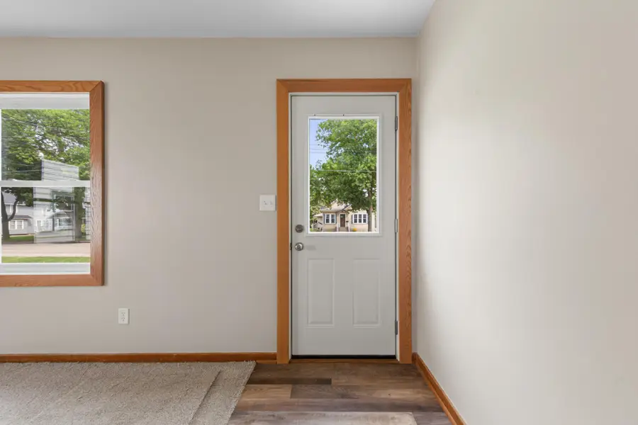 123 W Mckinley Street, Owatonna, MN 55060 - #3