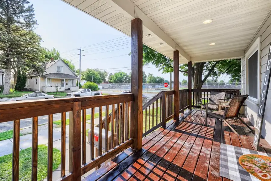 454 4th Avenue S, South Saint Paul, MN 55075 - #3