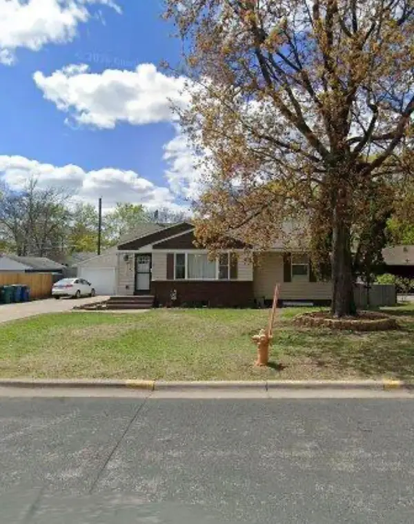 5060 Clearview Street Ne, Fridley, MN 55421