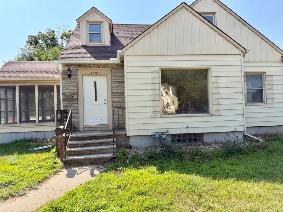 5701 Humboldt Avenue N, Brooklyn Center, MN 55430 - #2
