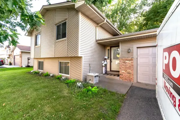 7733 Kentucky Avenue N, Brooklyn Park, MN 55445