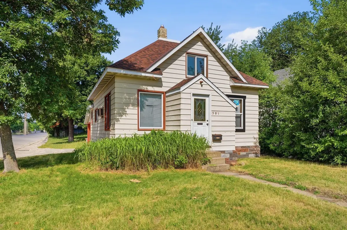 301 19th Avenue N, Saint Cloud, MN 56303 - #1