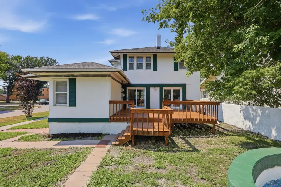 901 College Street N, Fargo, ND 58102 - #3