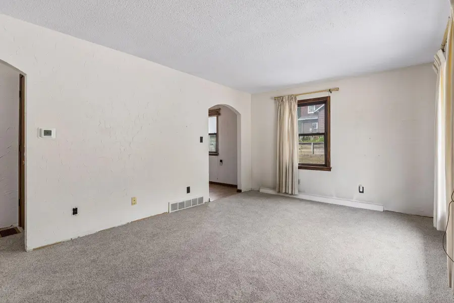 96 Orange Avenue W, Saint Paul, MN 55117 - #3