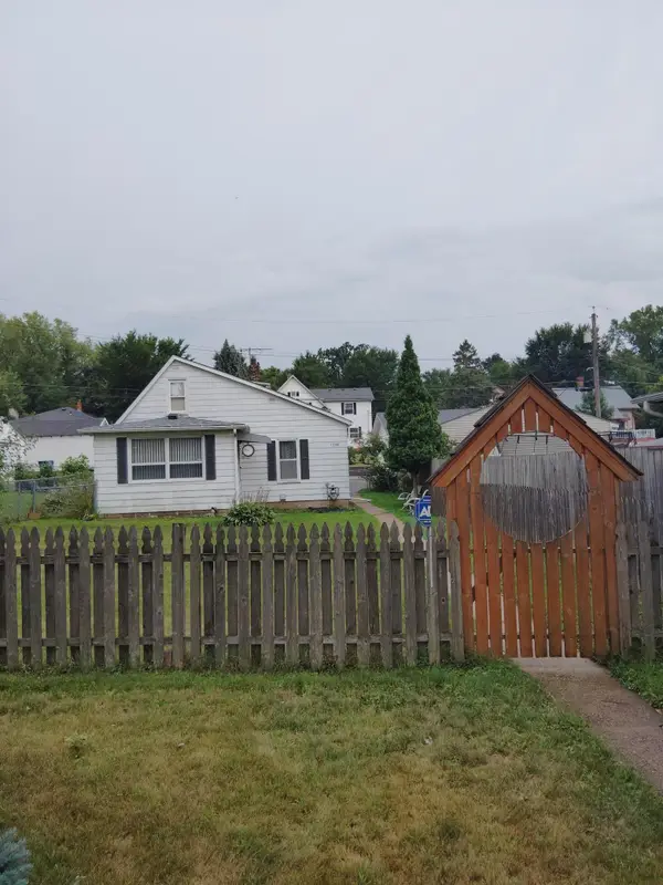 1744 York Avenue, Saint Paul, MN 55106