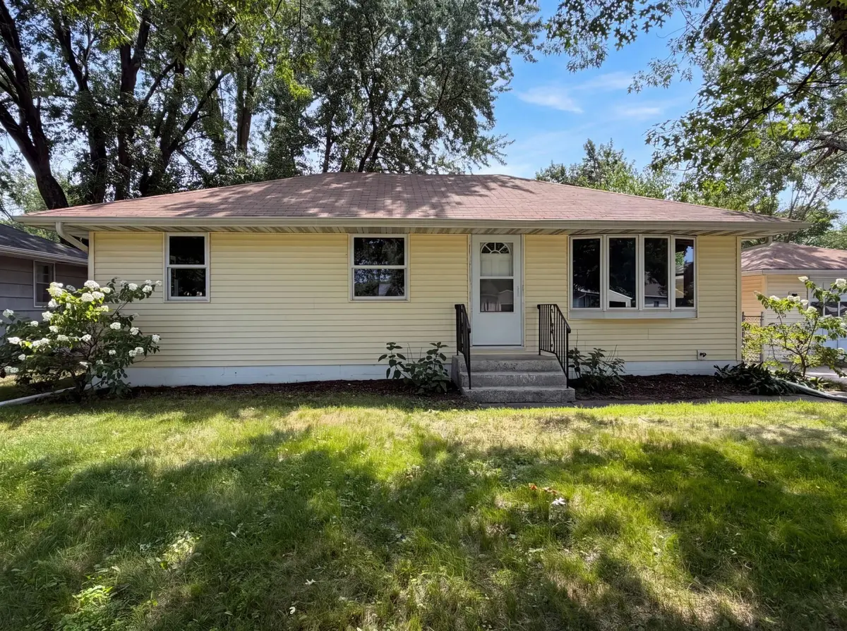 1710 Oakwood Drive, Shoreview, MN 55126 - #1
