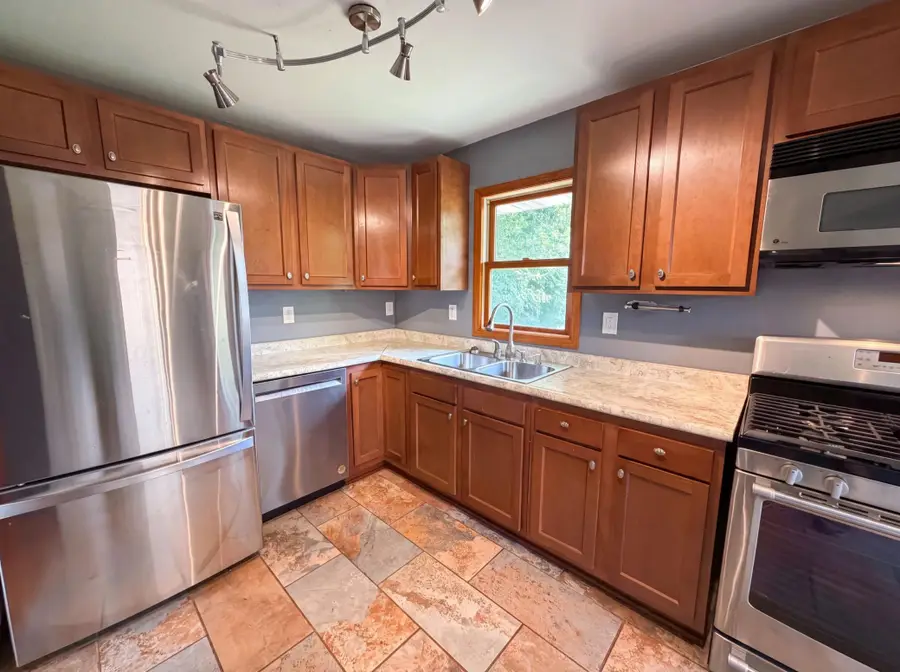 1710 Oakwood Drive, Shoreview, MN 55126 - #2
