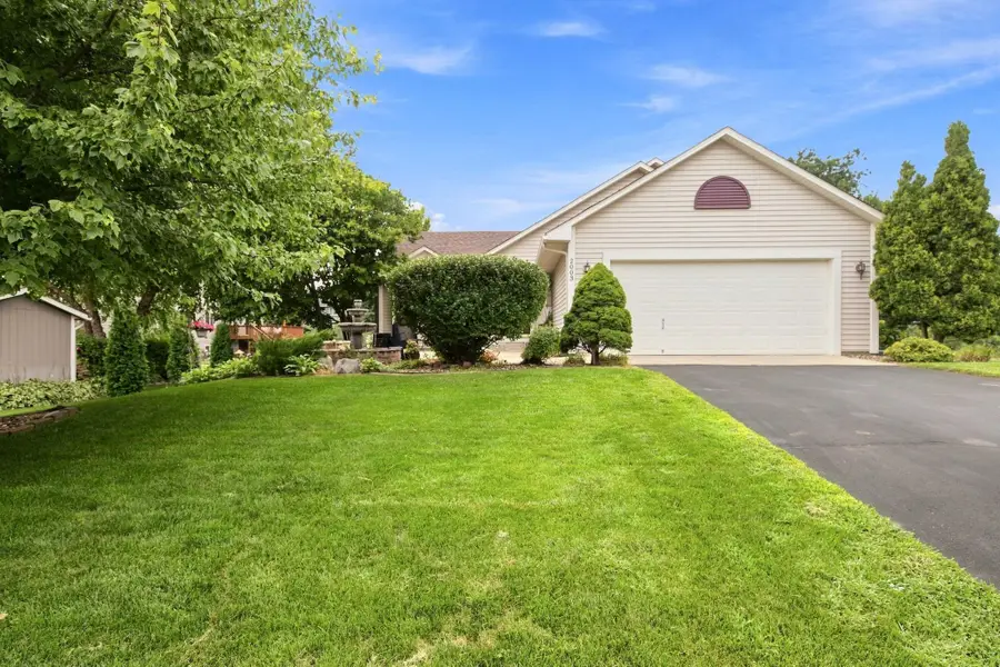 2003 Ponds Way, Shakopee, MN 55379 - #2
