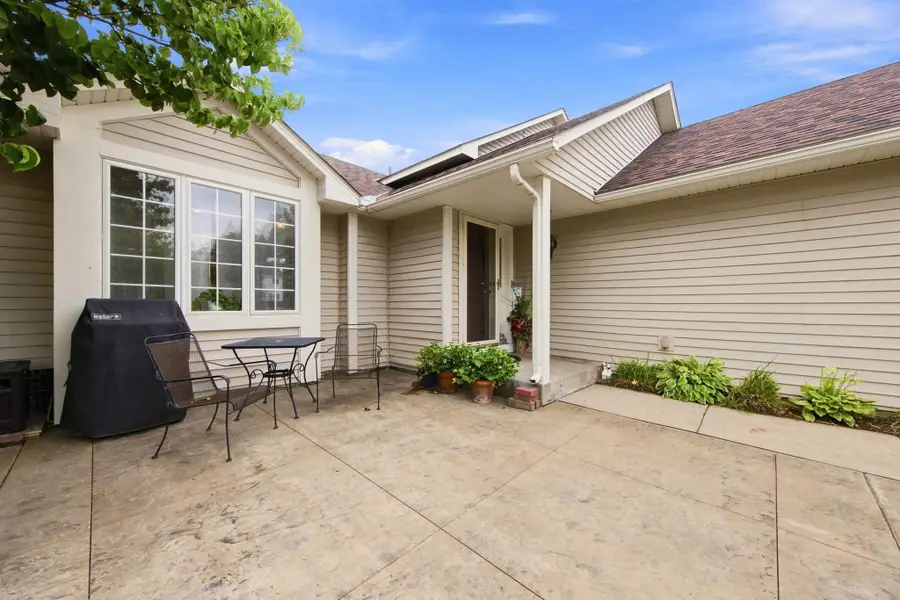 2003 Ponds Way, Shakopee, MN 55379 - #3