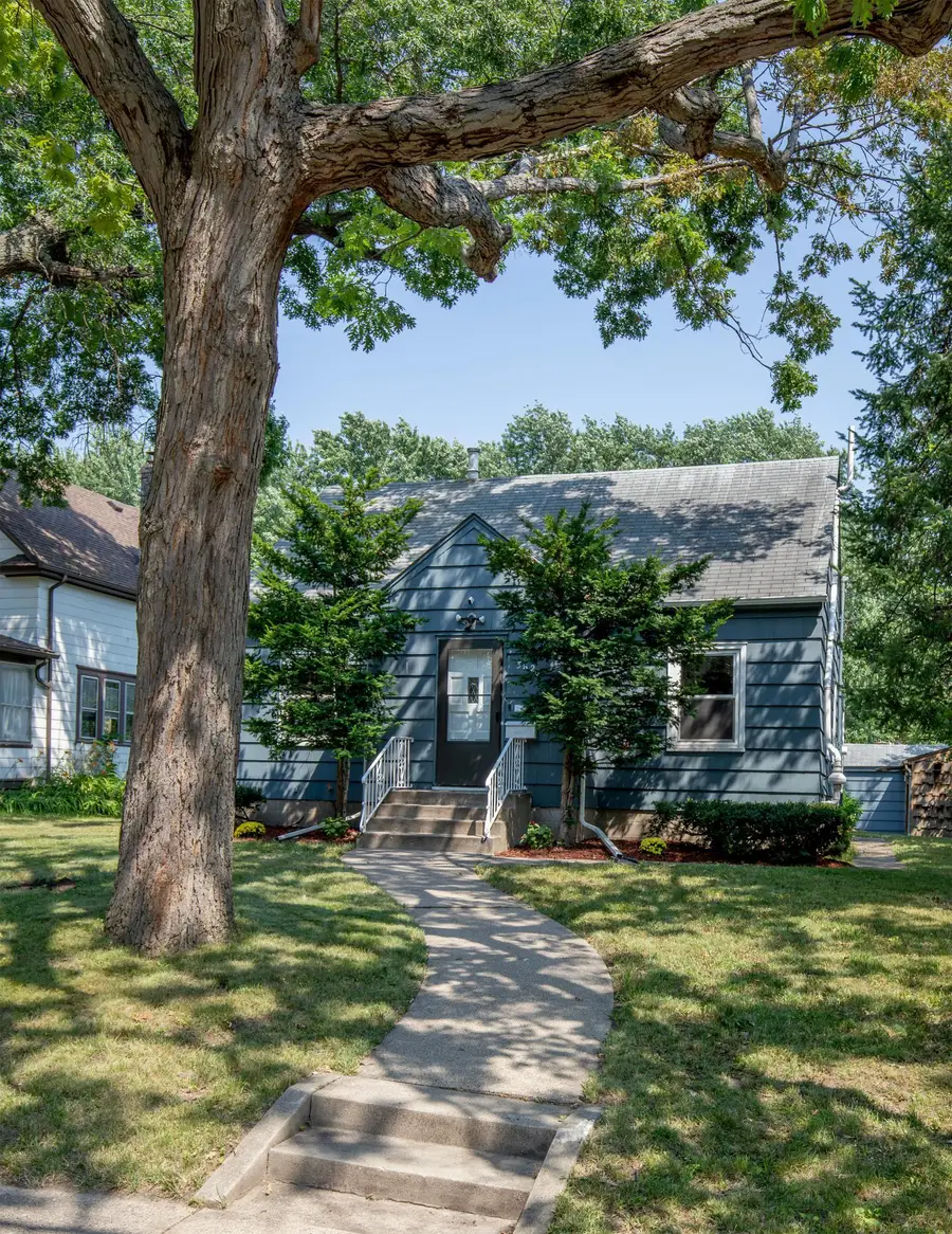 3620 Sheridan Avenue N, Minneapolis, MN 55412 - #2