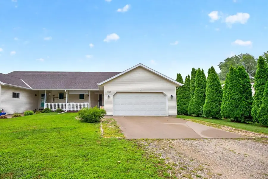 1407 S Garden Street, Lake City, MN 55041 - #2