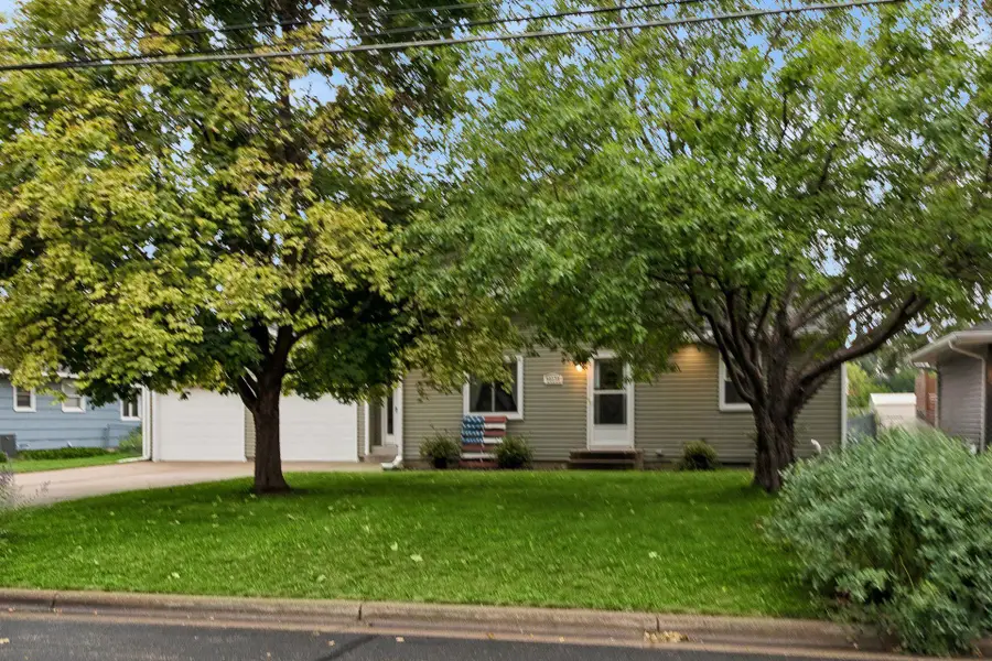 20635 Hughes Avenue W, Lakeville, MN 55044 - #2