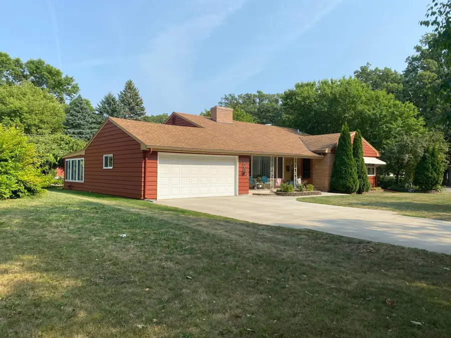 1119 Lake Street, Alexandria, MN 56308 - #2