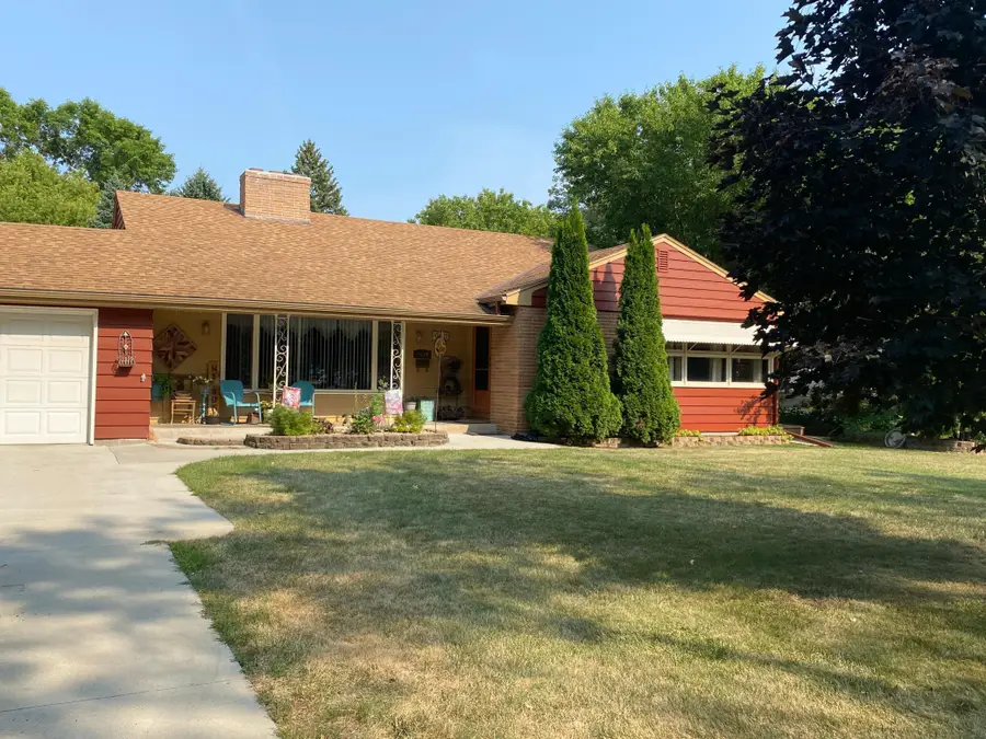 1119 Lake Street, Alexandria, MN 56308 - #3