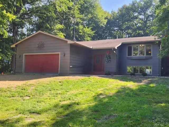 28957 Linden Avenue, Lindstrom, MN 55045 - #2