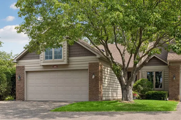 608 Sullivan Drive Ne, Columbia Heights, MN 55421
