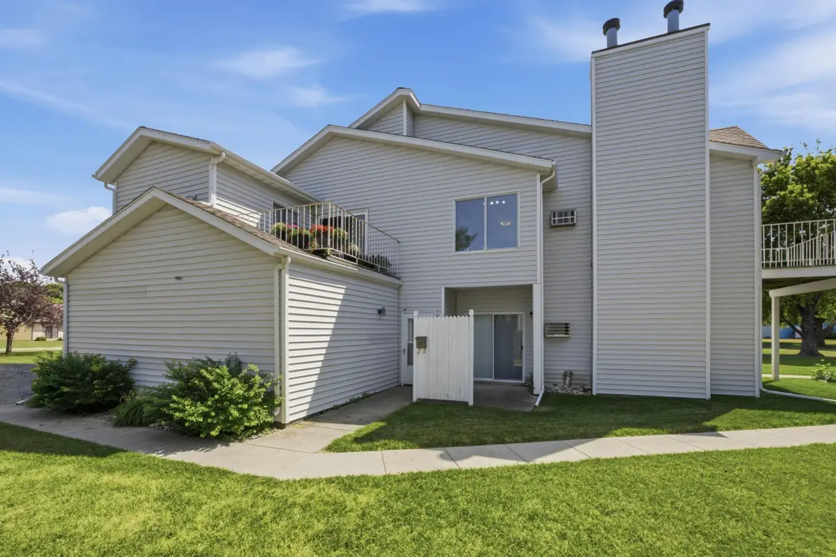 2807 32nd Street S, Moorhead, MN 56560 - #1