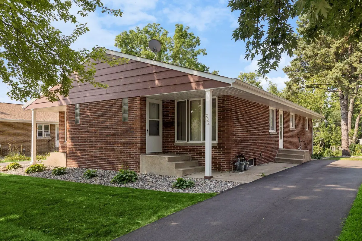 732 6th Avenue S, Hopkins, MN 55343 - #1