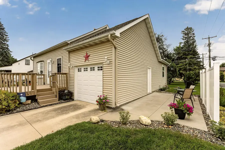 113 1st Street Sw, Dodge Center, MN 55927 - #2