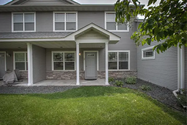 717 Park Brook Road Nw, Isanti, MN 55040