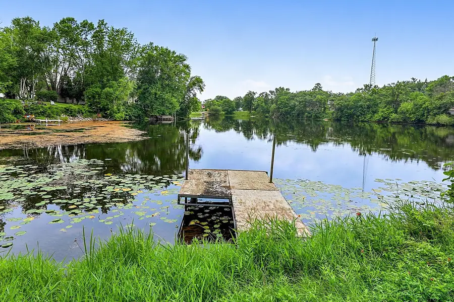309 2nd Avenue Se, New London, MN 56273 - #2