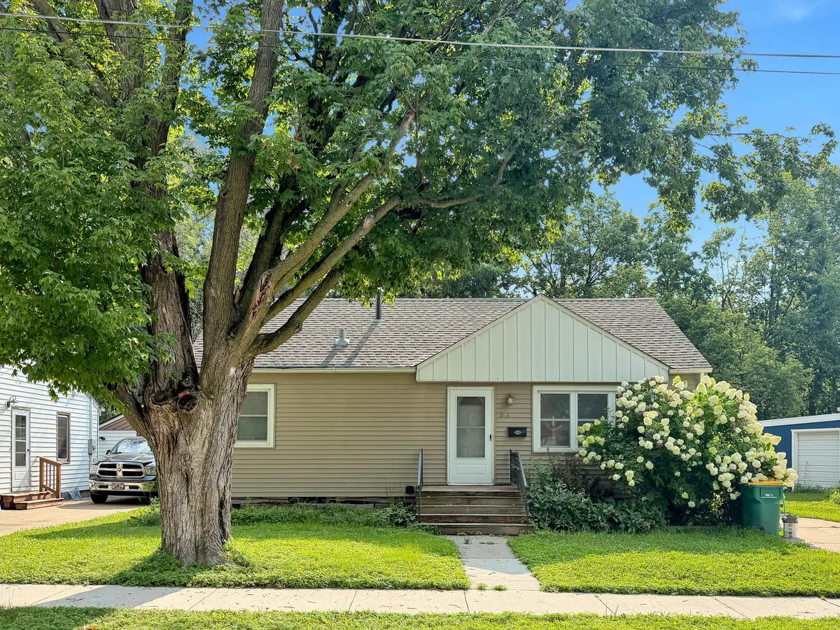 504 Edgewood Avenue, Albert Lea, MN 56007 - #1