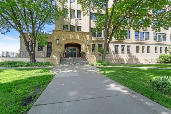 730 Stinson Boulevard #320, Minneapolis, MN 55413